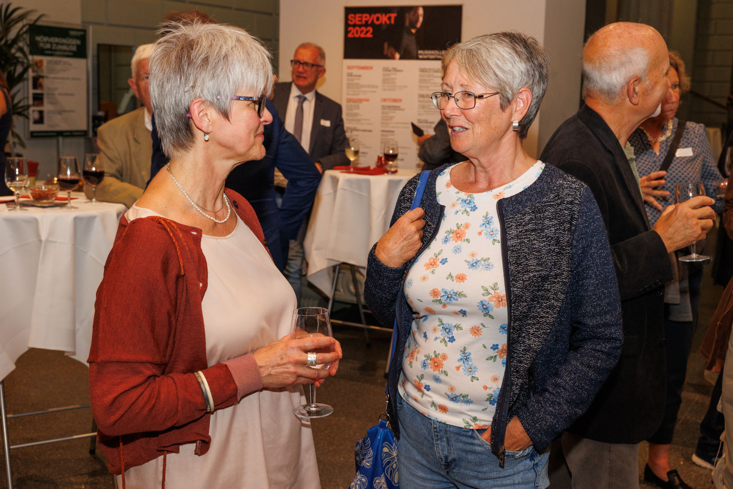Lilith Hübscher (links, alt Kantonsrätin Grüne) mit Ursula Lenherr Dolsky (alt Gemeinderätin CVP)