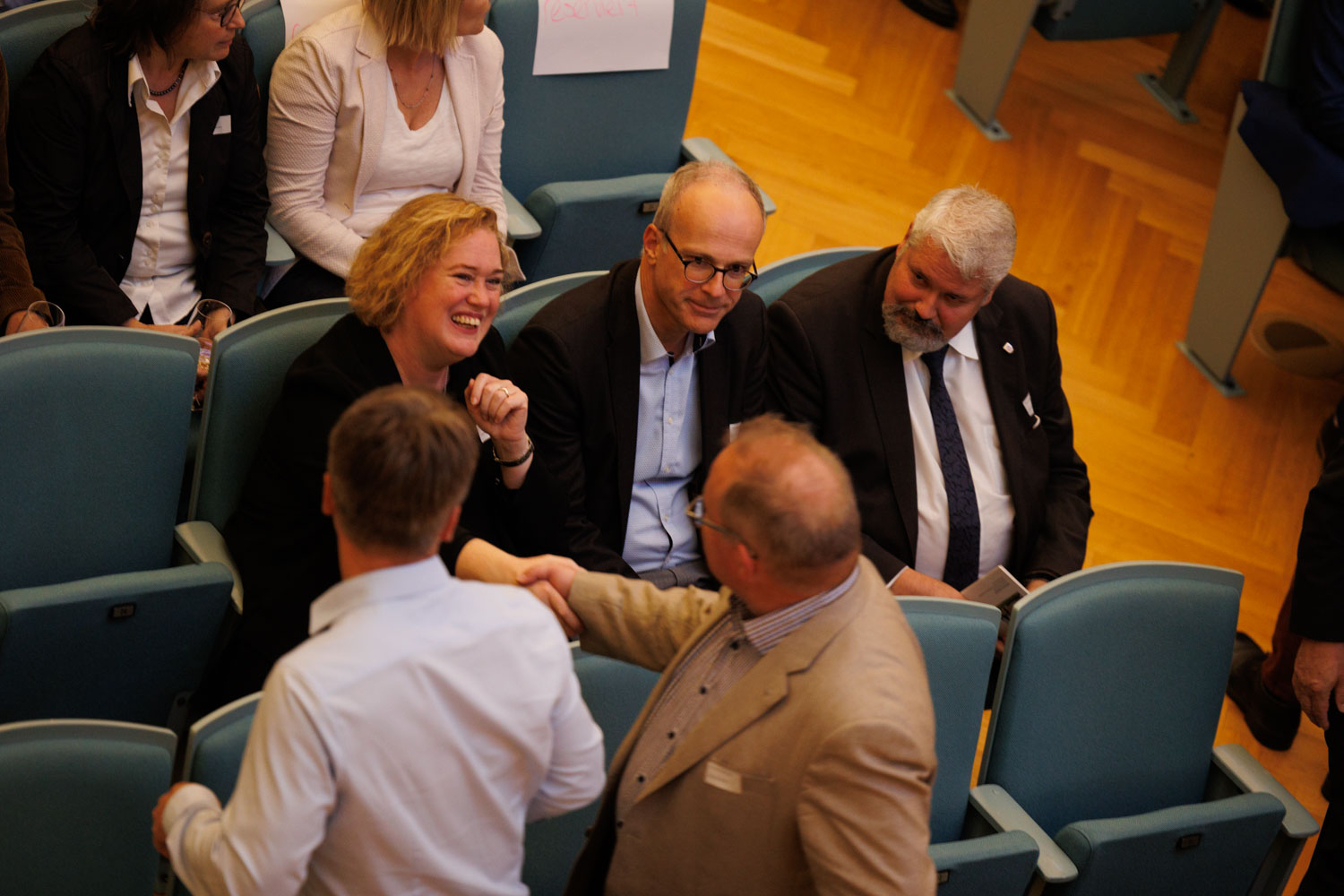 Die gegenseitige Begrüssung ist noch lange nicht abgeschlossen!
