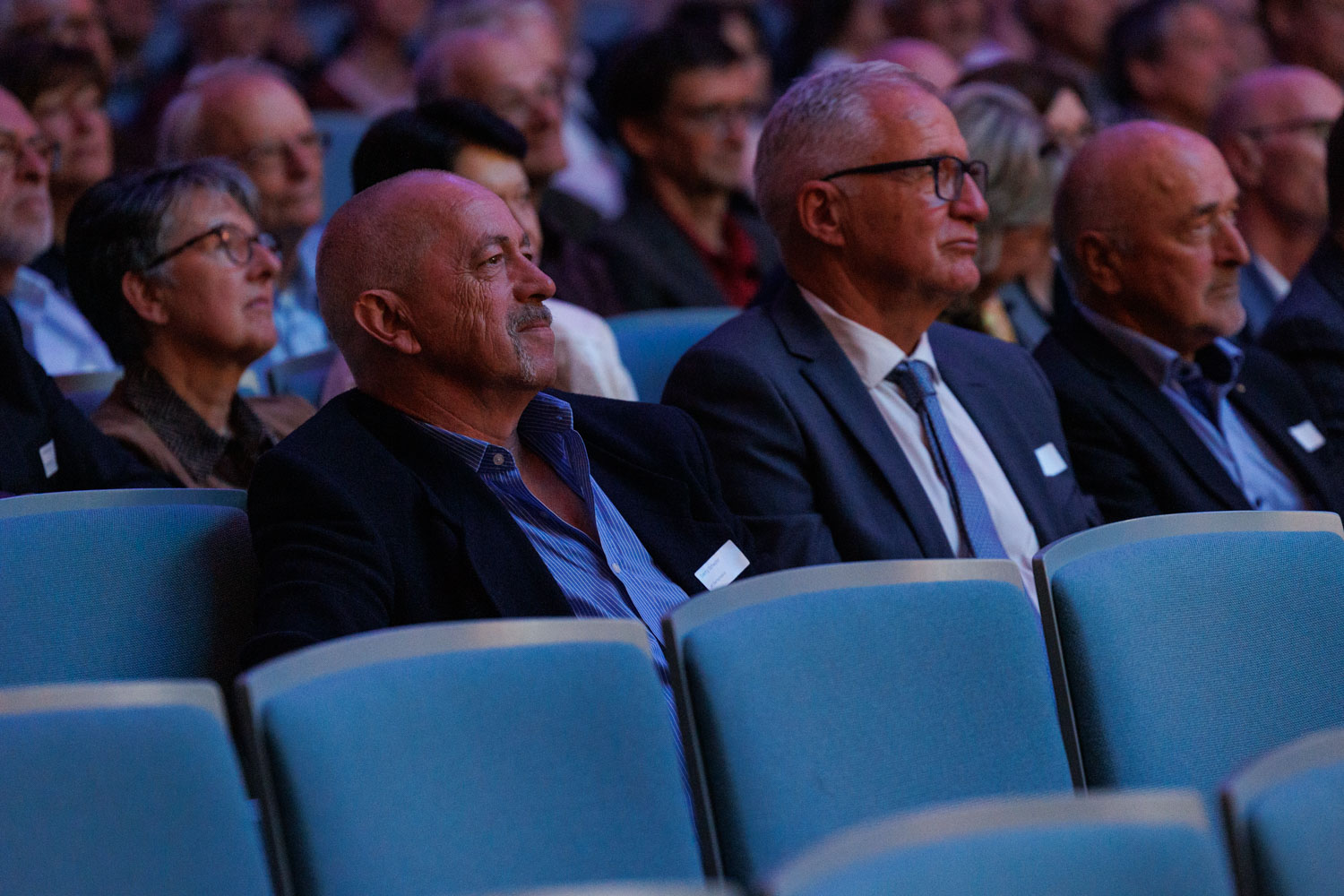 Bildmitte, von links: Gerry Schwyter (alt Gemeinderat), Urs Mächler (alt Gemeinderat EVP), Ernst Bachmann (alt Gemeinderat SVP)