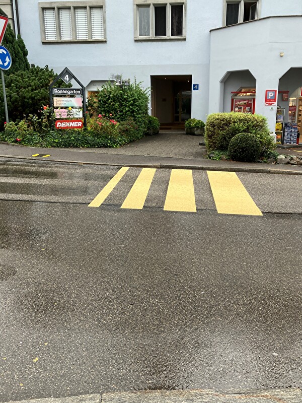 Strassenmarkierung