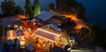 Drohnenaufnahme Kino am See