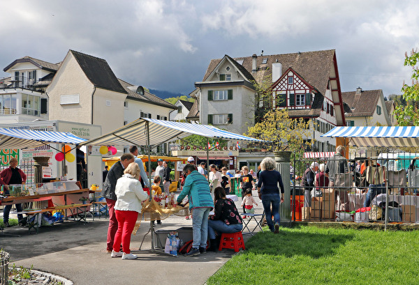 Bild Frühlingsmarkt Sicht auf Wisshusplatz