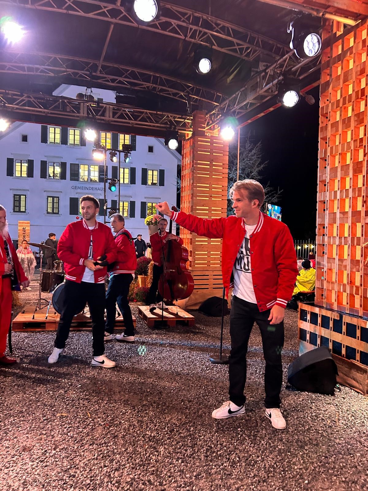 SRFbideLuetLIVE_StubeteGaeng.jpg