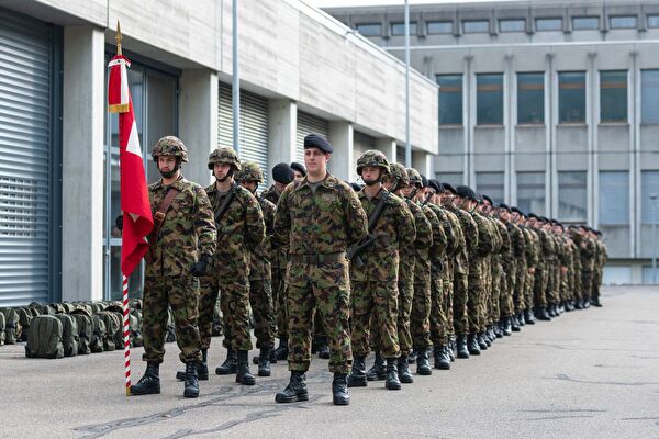 Militär