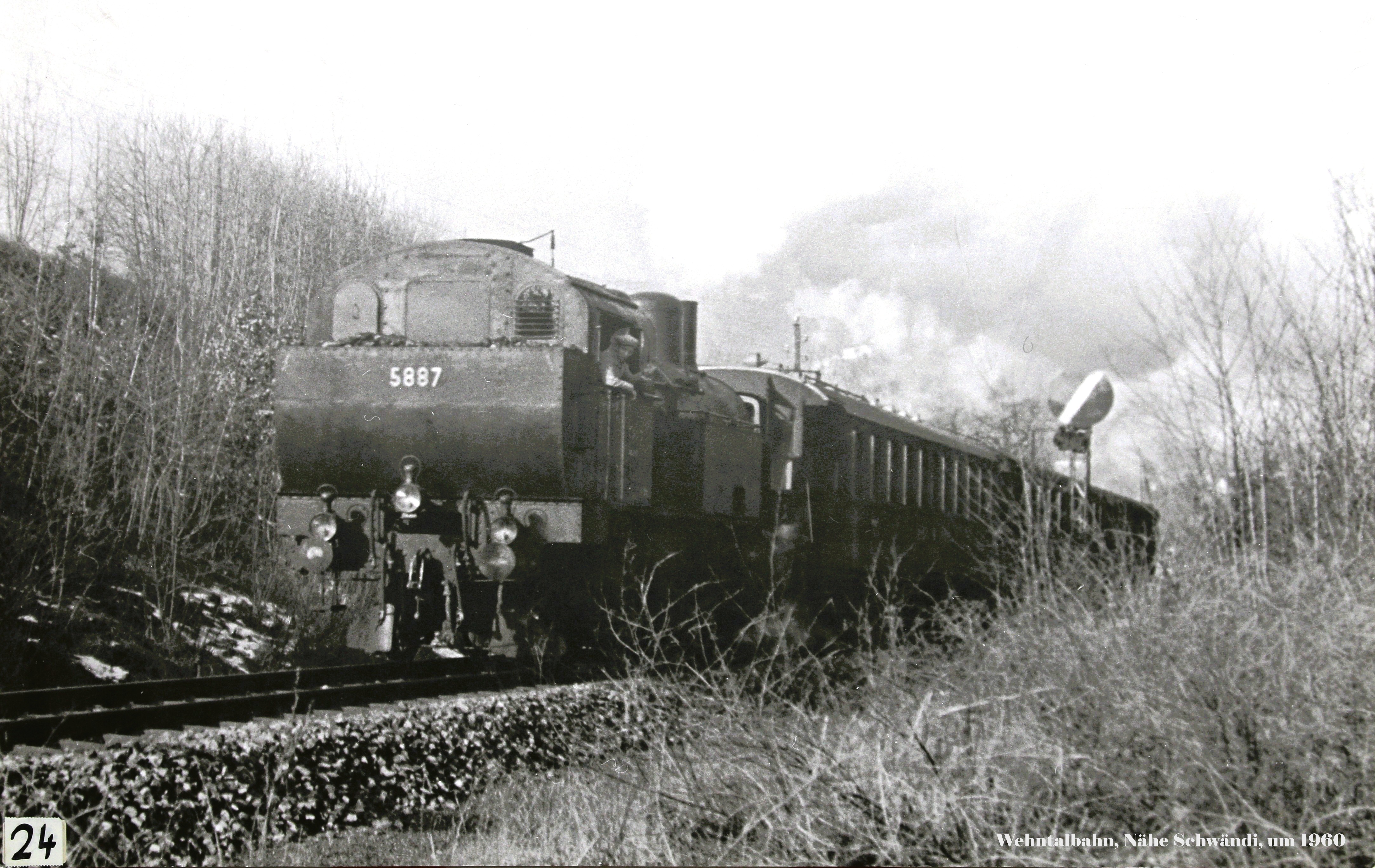 bis 1865 Bahn nur bis Dielsdorf, Elektrifizierung  ab 1960