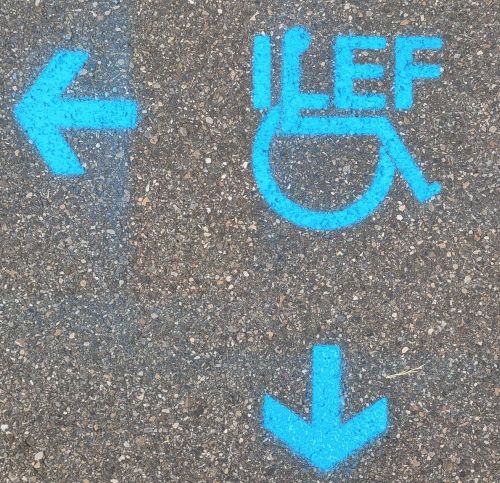 Markierung hindernisfreie Wege