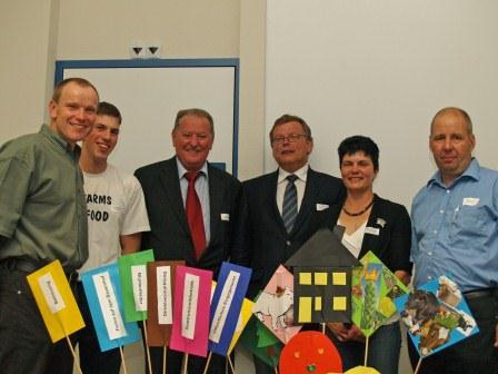 Markus Burren Landwirt, Andreas Hofer Landwirt, Stefan Funk Gemeindepräsident, Kurt Jörg, Vizegemeindepräsident, Christine Gerber Landwirtin, Peter Meister Landwirt