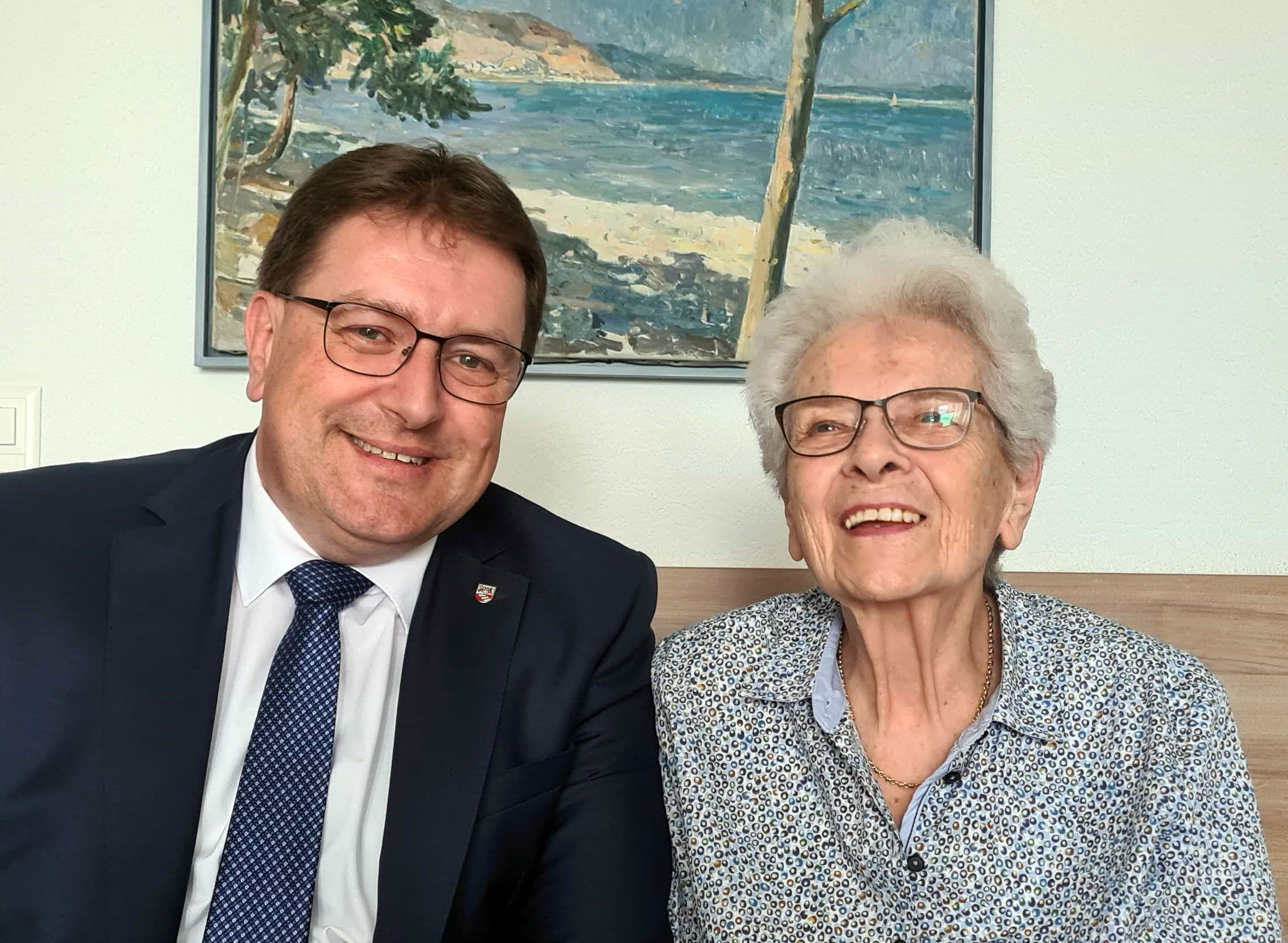 Am 13. Juni 2024, feierte Frau Heidi Zeller ihren 90. Geburtstag.
Die Gemeindebehörden gratulieren ganz herzlich!