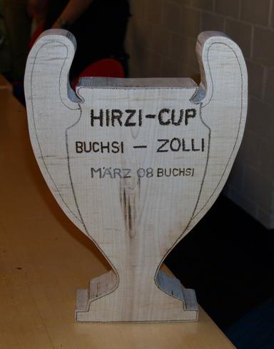 ...irgendwann musste ja eine Entscheidung fallen und so wurde der Pokal an den Sieger "Buchsi" übergeben!