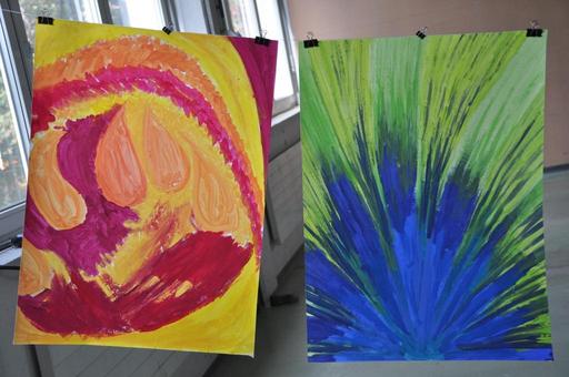 Der Interkulturelle Frauentreff KARIBU hat die Ausstellung "Farben meiner Heimat" ermöglicht: Es handelt sich um Bilder, die Migrantinnen zu diesem Thema im Rahmen eines Workshops gemalt haben. Hier ging es nicht darum Kunstwerke zu schaffen, sondern Gefühle in Farbe auszudrücken.
