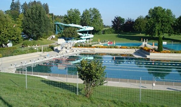 Freibad Hirzenfeld