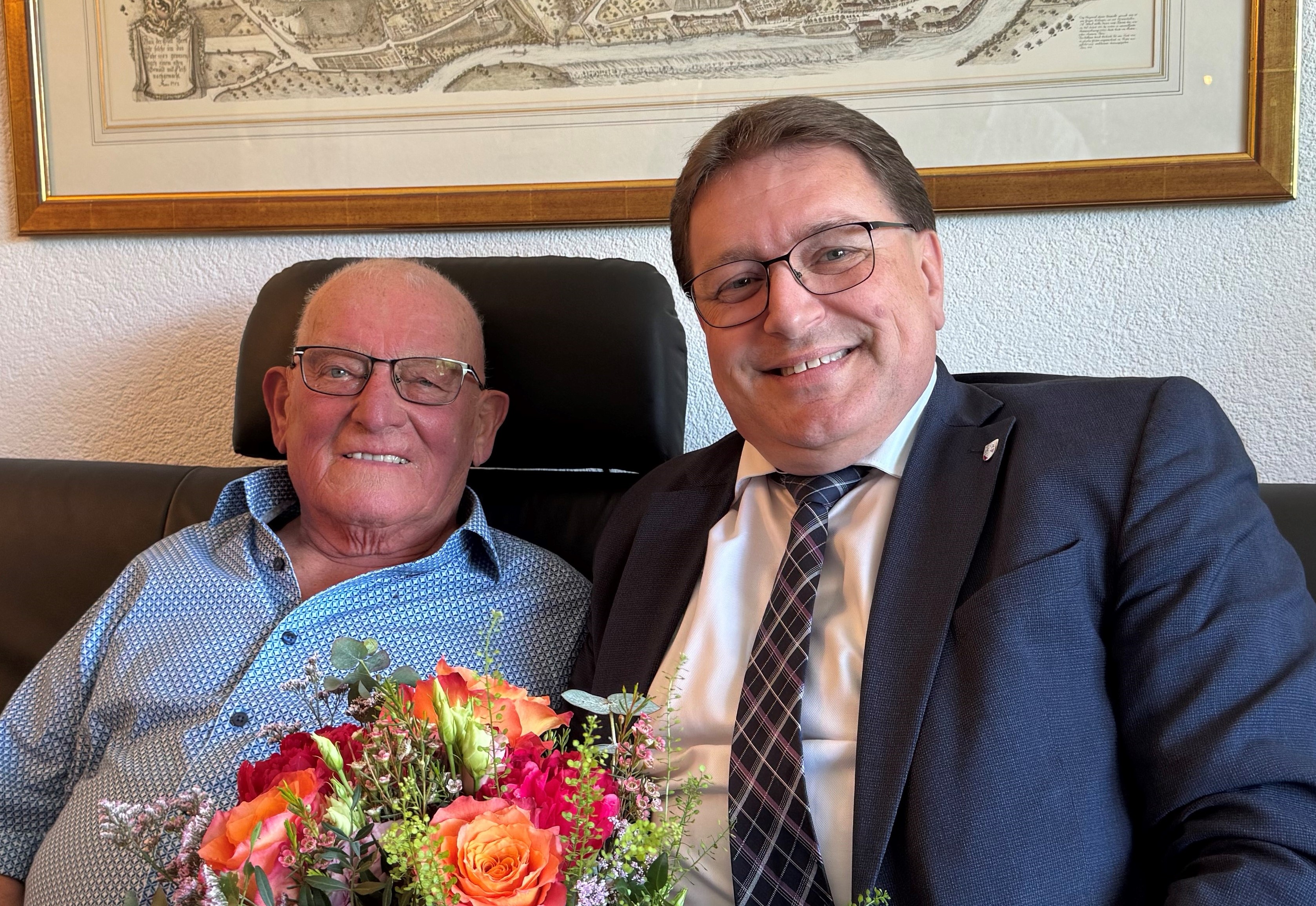 Am Donnerstag, 7. Mai 2026, durfte Herr Hubert Held seinen 90. Geburtstag feiern.

Die Gemeindebehörden gratulieren ganz herzlich dazu!