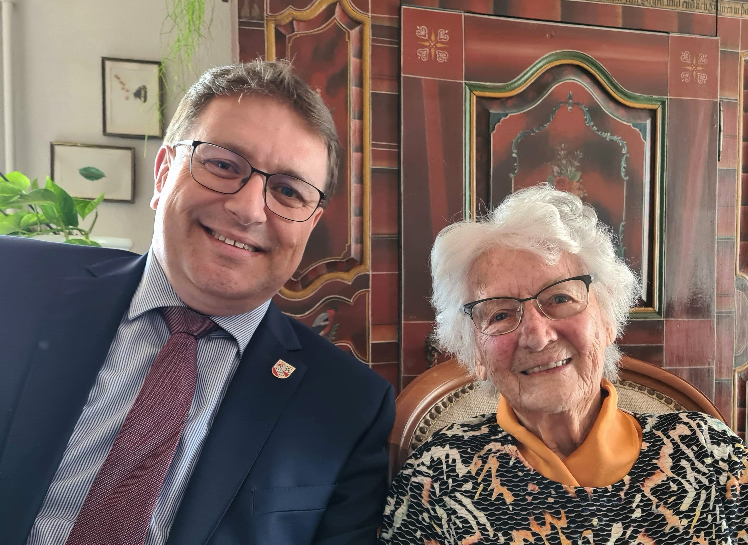 Am 16. April 2022, durfte Frau Rosa Reusser ihren 90. Geburtstag feiern.
Die Gemeindebehörden gratulieren herzlich!