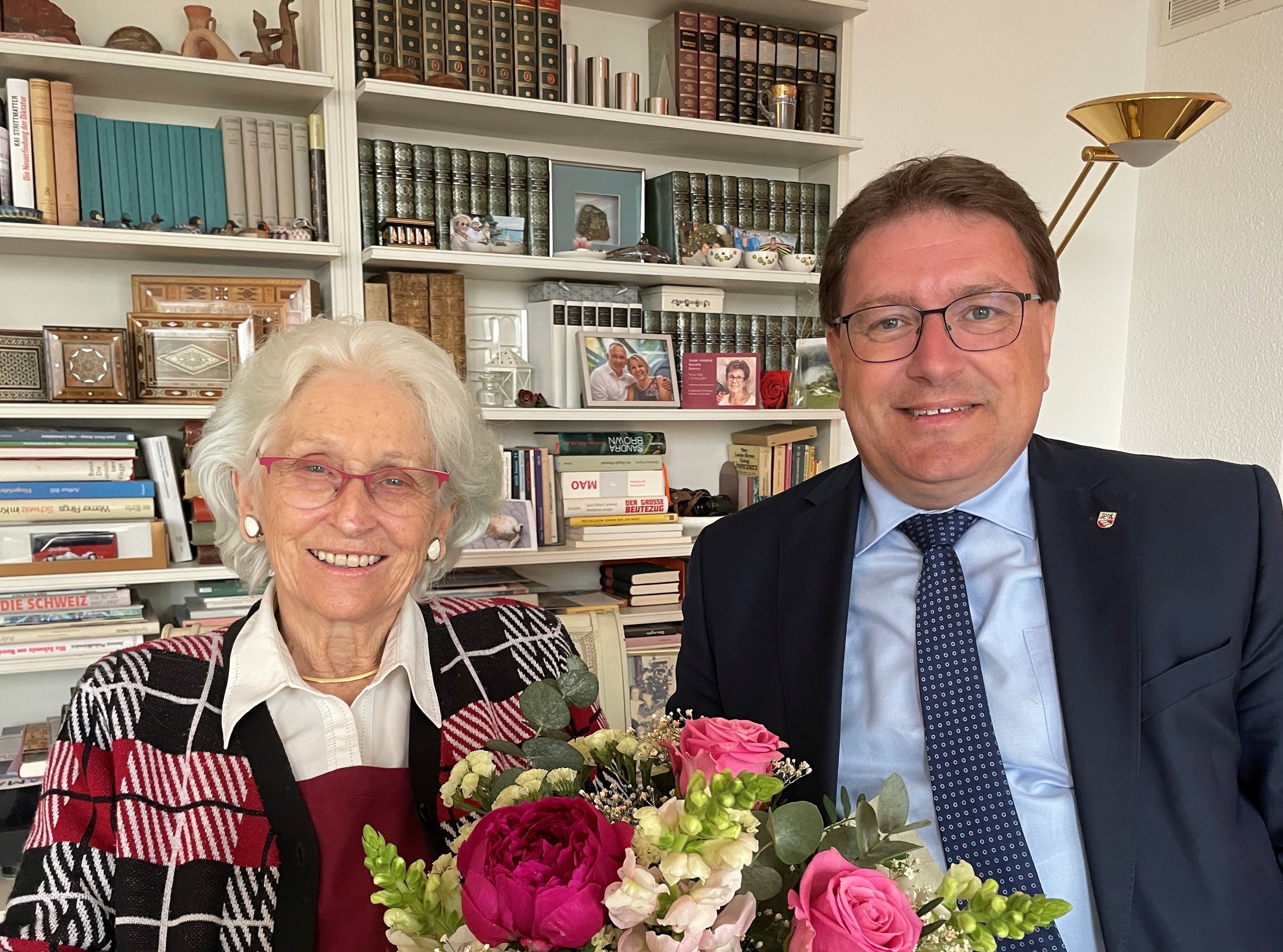 Am Samstag, 24. Mai 2025, durfte Frau Rosmarie Jenni ihren 90. Geburtstag feiern. 
Die Gemeindebehörden gratulieren herzlich dazu!