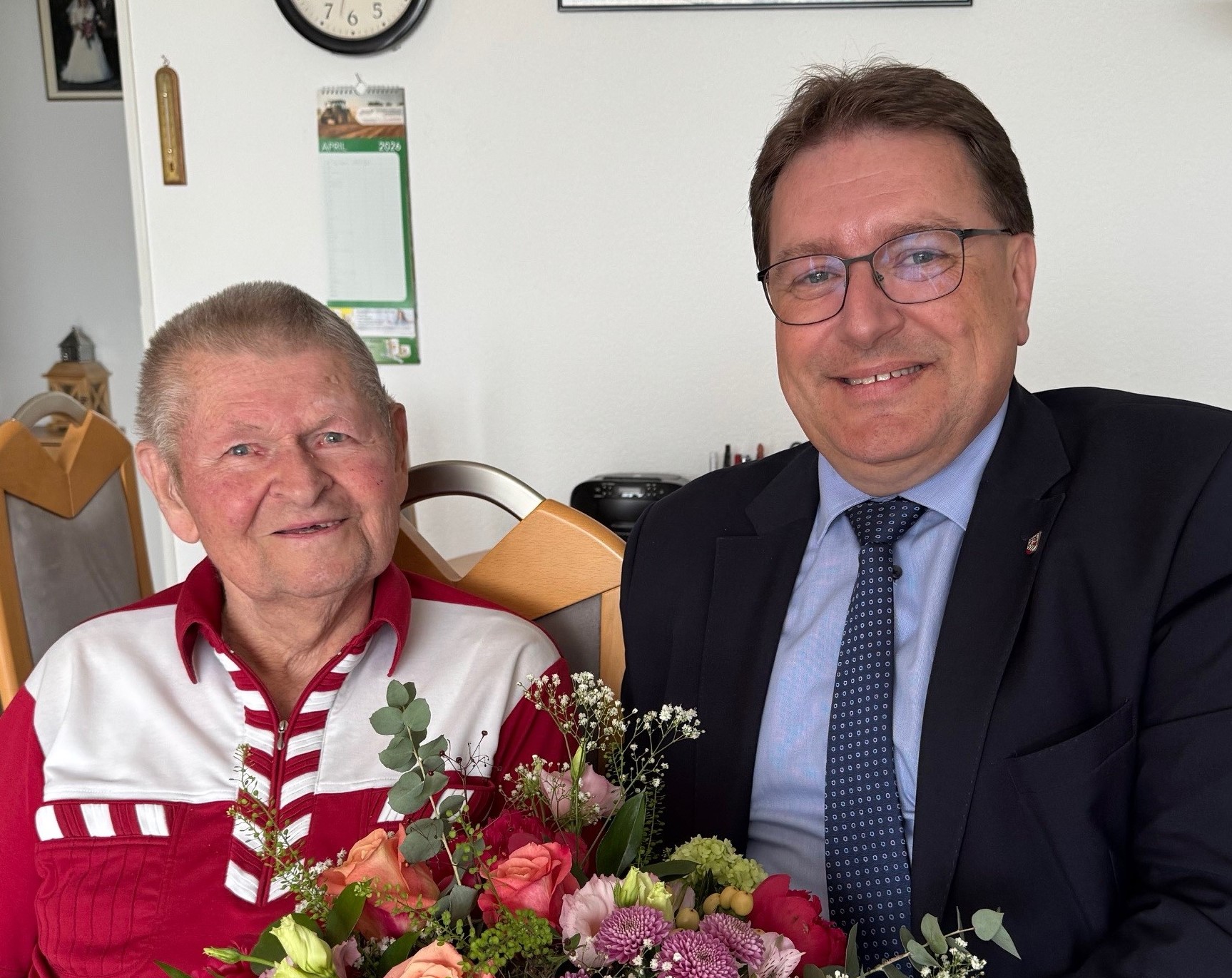 Am Samstag, 25. April 2026, einem sonnigwarmen Frühlingstag, feierte Herr Werner Bracher seinen 90. Geburtstag.

Die Gemeindebehörden gratulieren herzlich dazu!