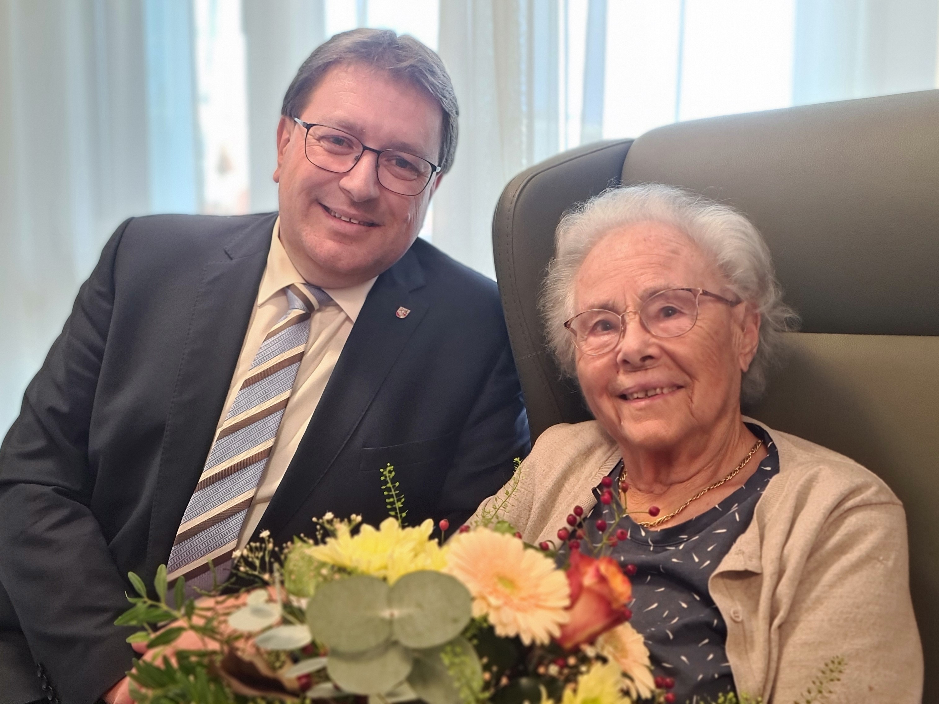 Am Dienstag, 24. Oktober 2023 durfte Frau Ruth Herren ihren 95. Geburtstag feiern:

Die Gemeindebehörden gratulieren herzlichst dazu! 