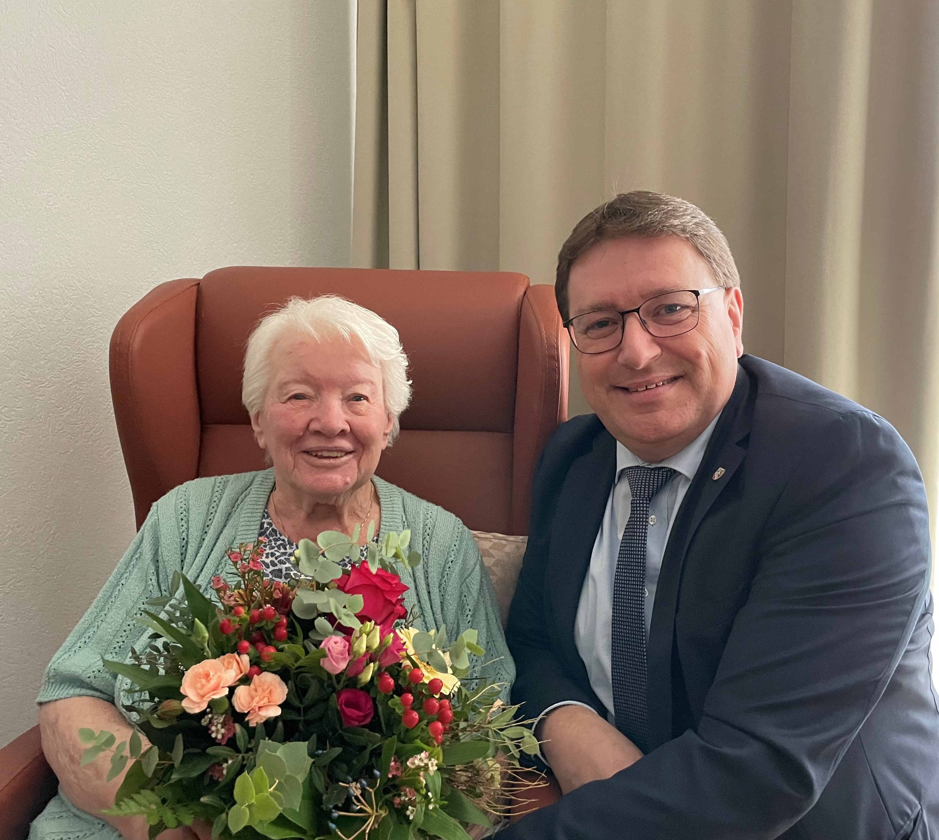 Am 15. November 2024 durfte Frau Marianne Zaugg ihren 90. Geburtstag. 
Die Gemeindebehörden gratulieren herzlich dazu!