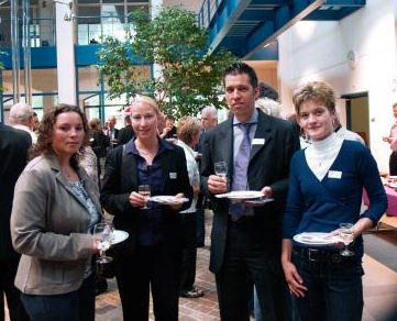 Greti Keusen-Held und Manuela Gerber, Ueli der Beck AG mit Gabriela Grossenbacher und Oliver Loegel, Valiant Bank