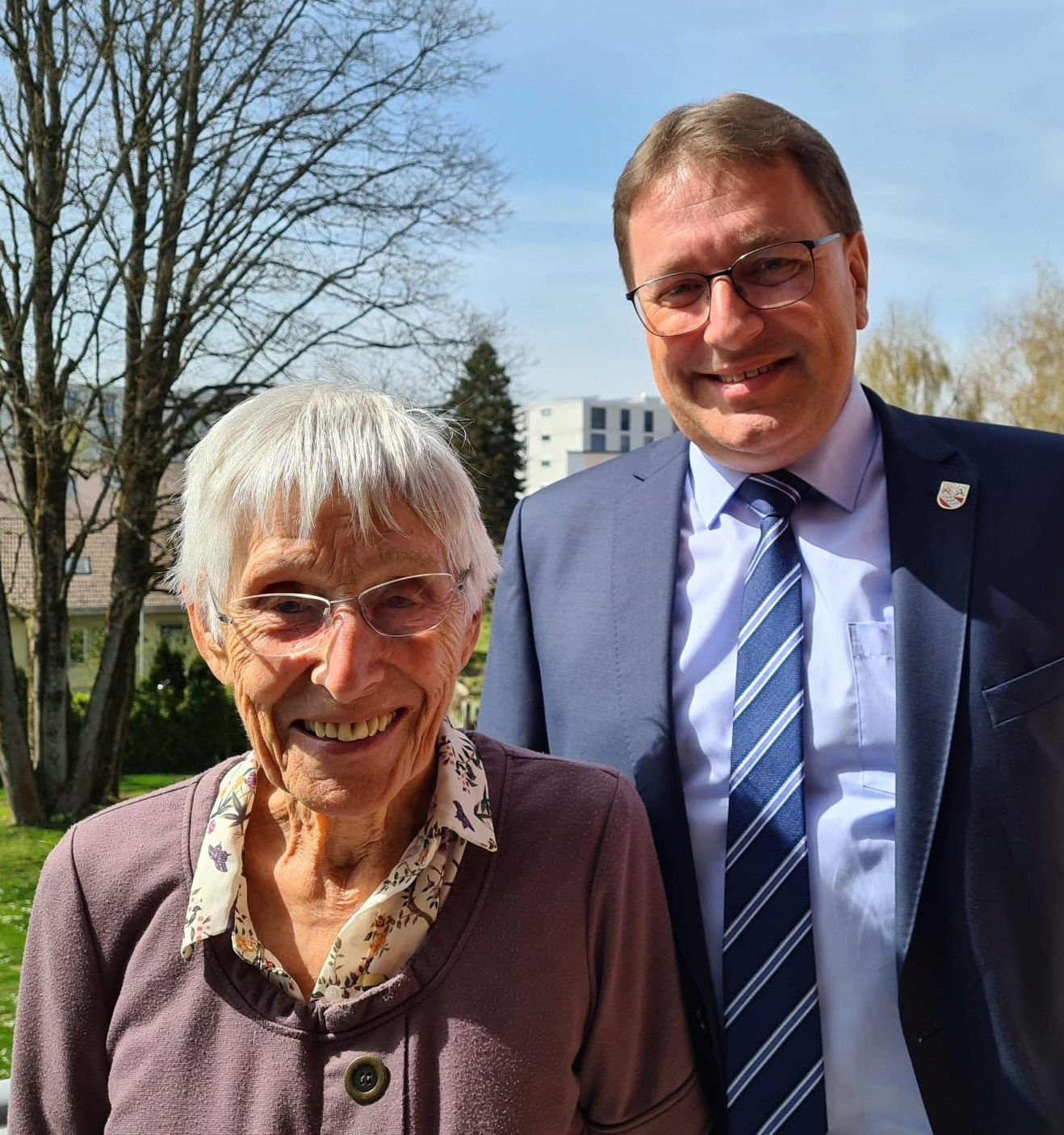 Bei bester Gesundheit durfte Frau Katharina Büchi am 12. April 2022, ihren 90. Geburtstag feiern.

Die Gemeindebehörden gratulieren herzlich dazu!