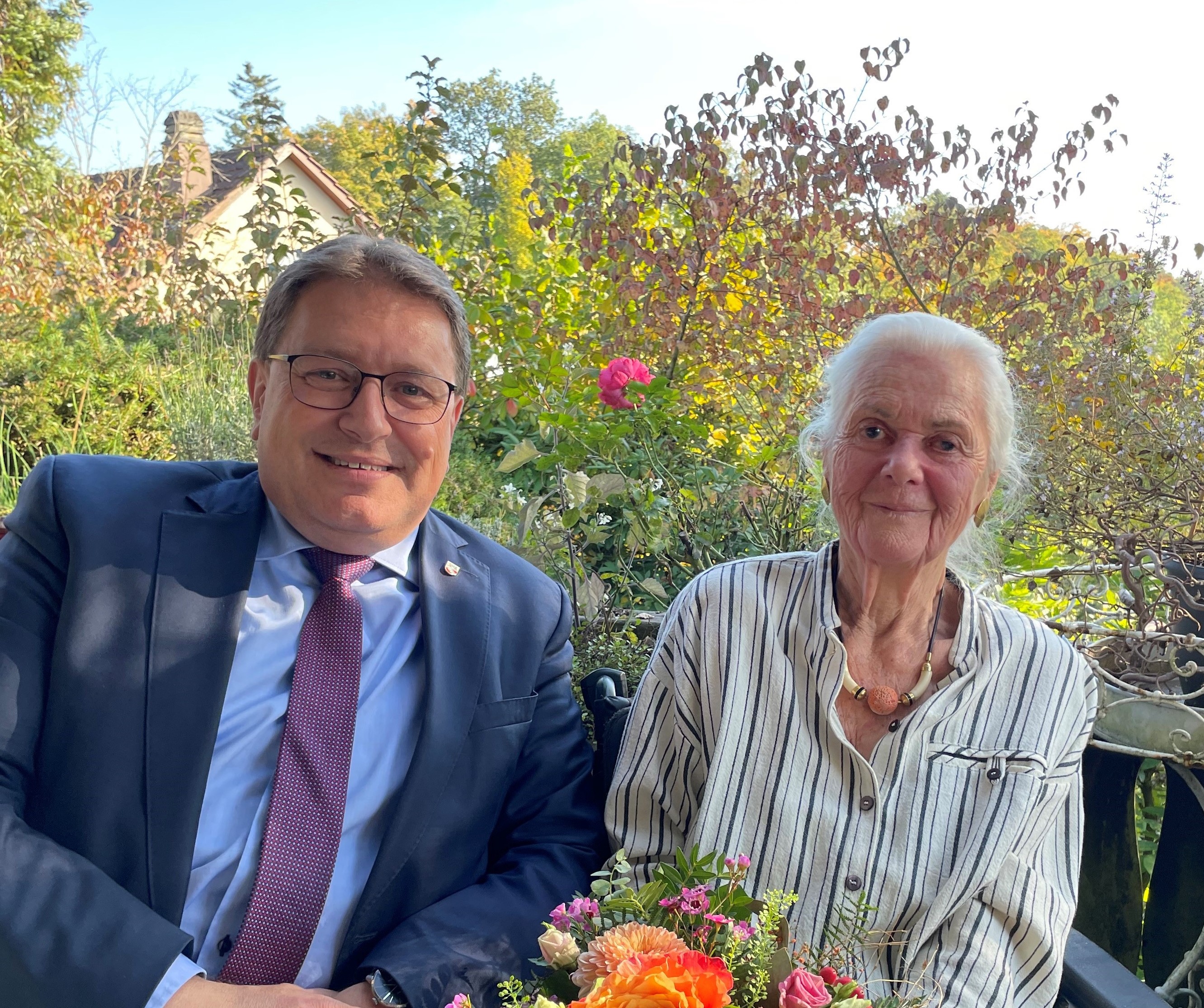 Am 8. Oktober 2025 feierte Frau Christa Luginbühl ihren 90. Geburtstag.

Die Gemeindebehörden gratulieren herzlich dazu!