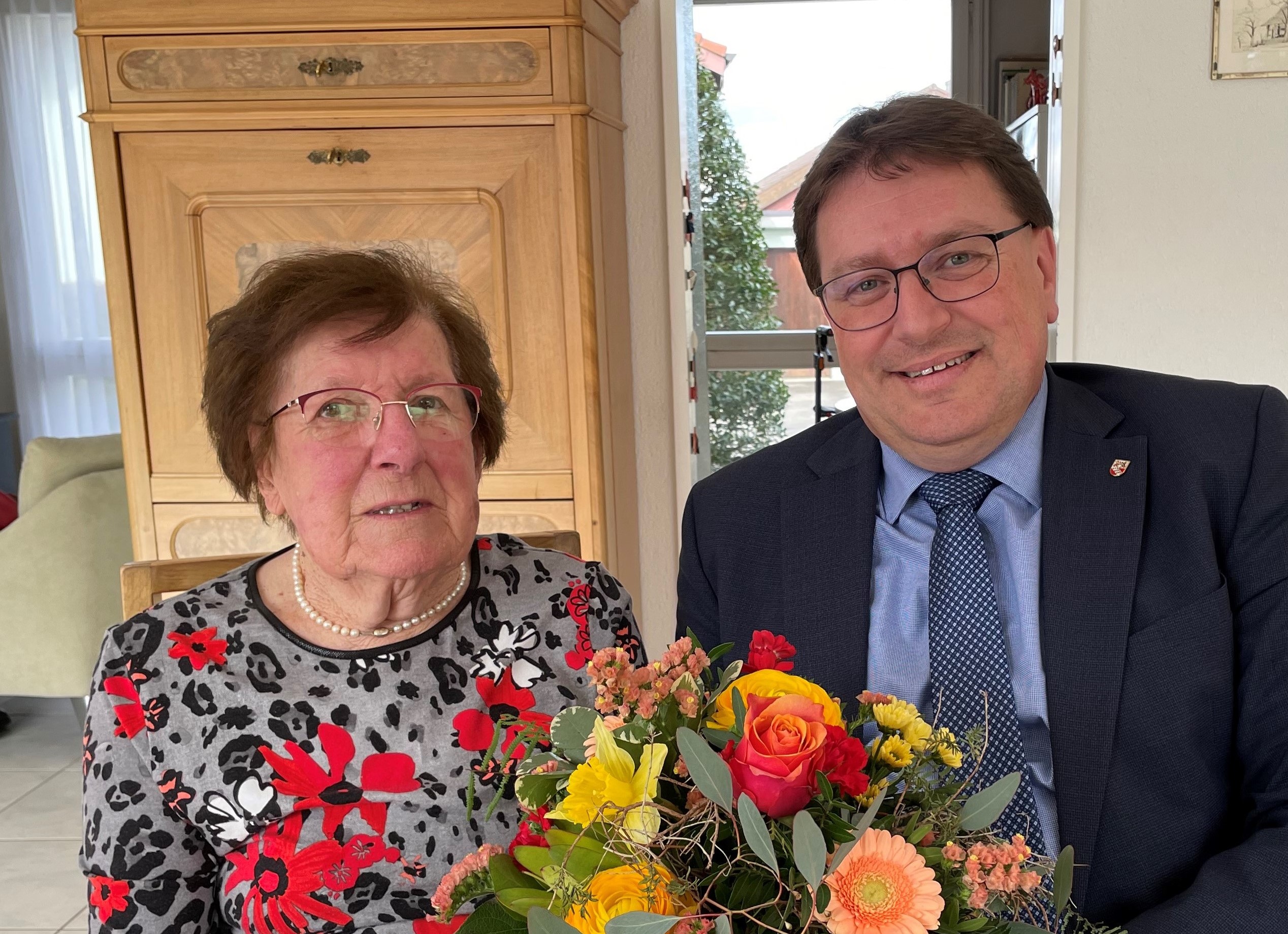 Am Mittwoch, 13. März 2024, durfte Frau Nelly Gerber ihren 90. Geburtstag feiern. 
Die Gemeindebehörden gratulieren ganz herzlich dazu!