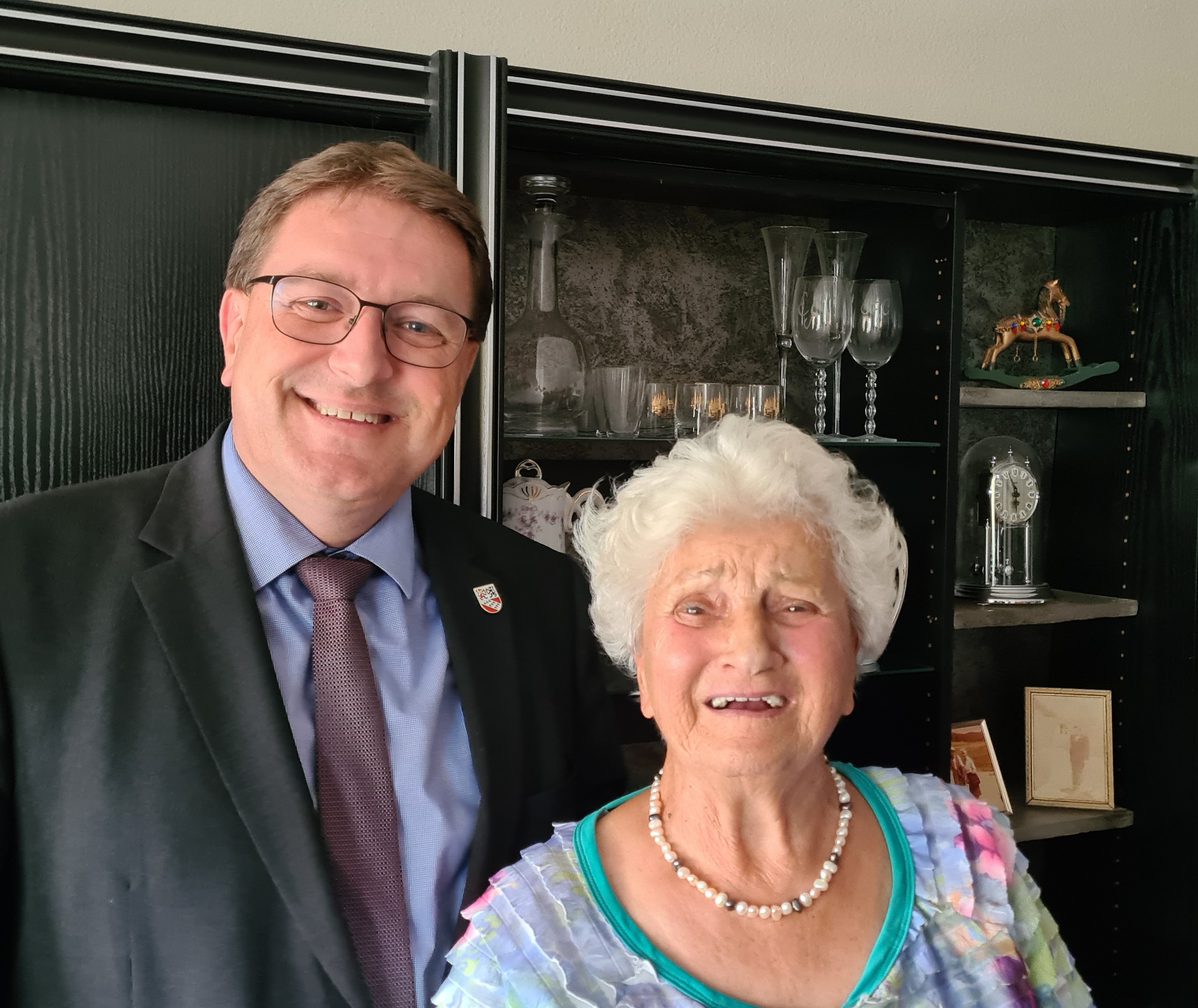 Am Dienstag 6. September 2022, durfte Frau Elisabeth Griesser ihren 90. Geburtstag feiern.
Die Gemeindebehörden gratulieren herzlich dazu! 