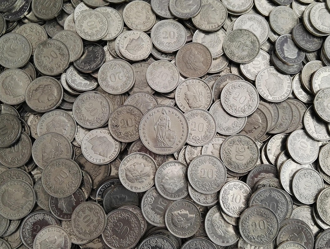 Schweizer Franken Münzen (Bild von softcodex auf Pixabay)