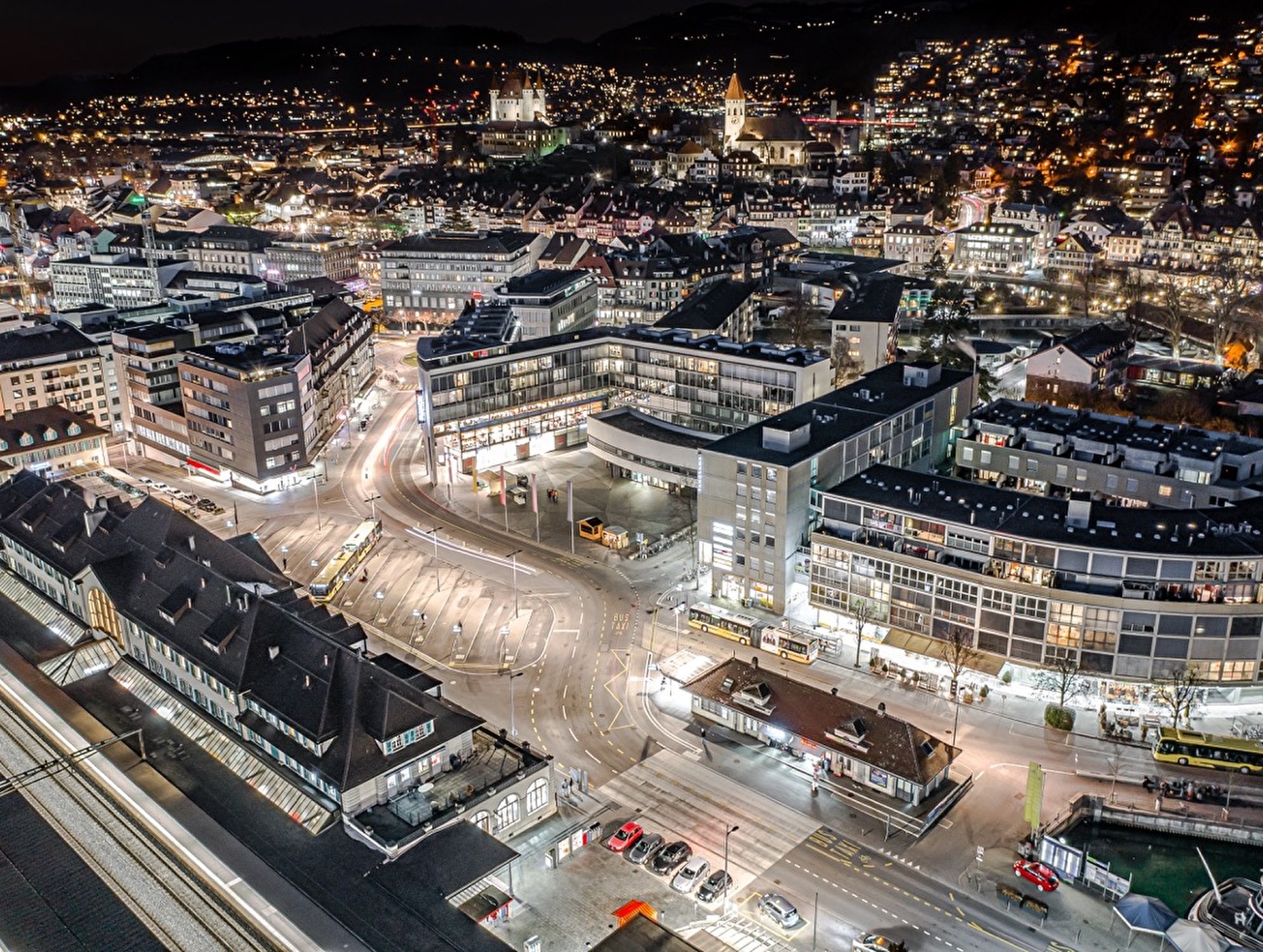 Thun bei Nacht