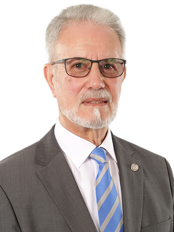 Antonio Simoes