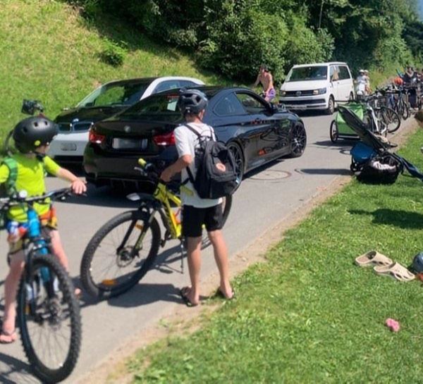 Viel Verkehr auf der Seestrasse