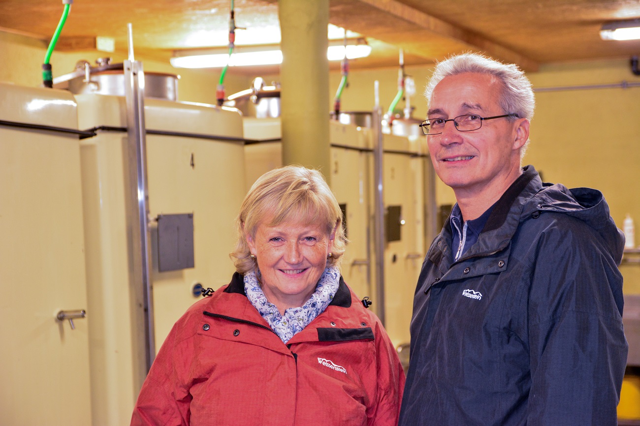Heidi und Walter Deschwanden bewirtschaften das Weingut Sonnenrain.