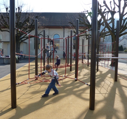 Der neue Spielplatz Breite beim Schulhaus Breite