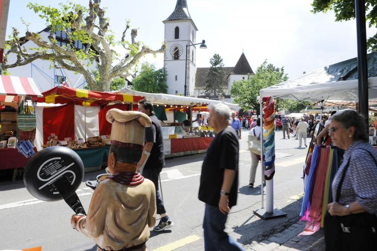 <LINK intern:dienstleistungen/?dienst_id=8641>Markt in Muttenz</LINK>
Anmeldungen über:
Schweizerischer Marktverband (SMV), Sektion Nordwestschweiz
Herr Dieter Binggeli
Ramsteinerweg 13, 4222 Zwingen
Telefon 079 444 88 28 --- Fax 061 761 40 92
kashmir@bluewin.ch
www.marktverband.ch
