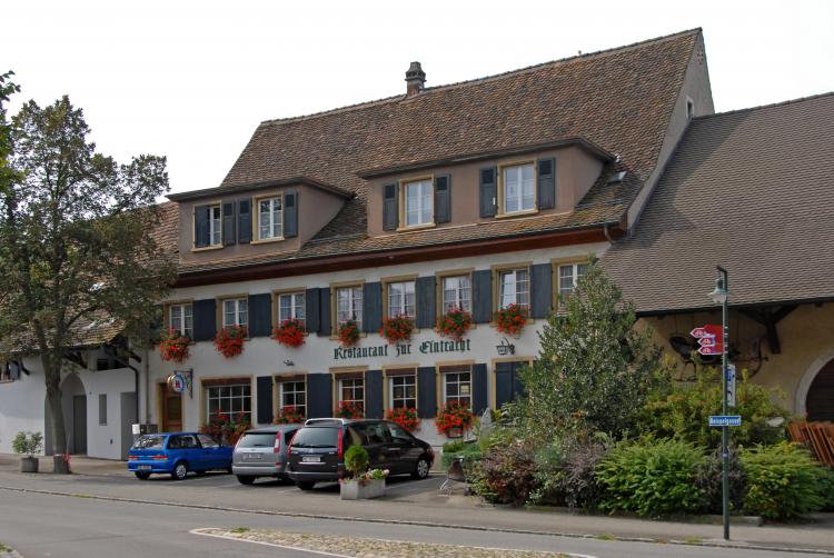 am Kirchplatz/Geispelgasse (Das Restaurant bleibt bis auf weiteres geschlossen)