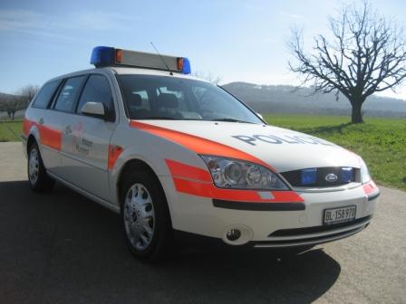 Hauptstrasse 2
Telefon 061 466 62 19 
E-Mail:gemeindepolizei@muttenz.bl.ch

<LINK http://www.muttenz.ch/de/sichermain/sicherpolizei/>Gemeindepolizei</LINK>