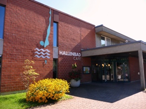 Hallenbad, Eingang, Cafe