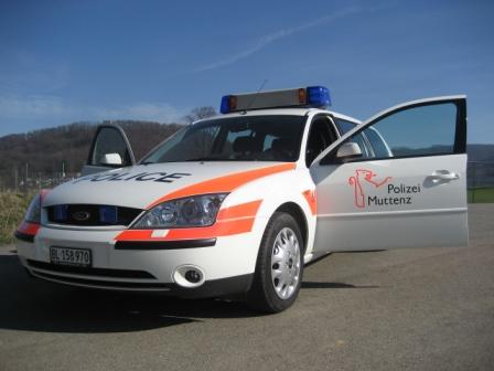 Hauptstrasse 2
Telefon 061 466 62 19 
E-Mail:gemeindepolizei@muttenz.bl.ch

<LINK http://www.muttenz.ch/de/sichermain/sicherpolizei/>Gemeindepolizei</LINK>