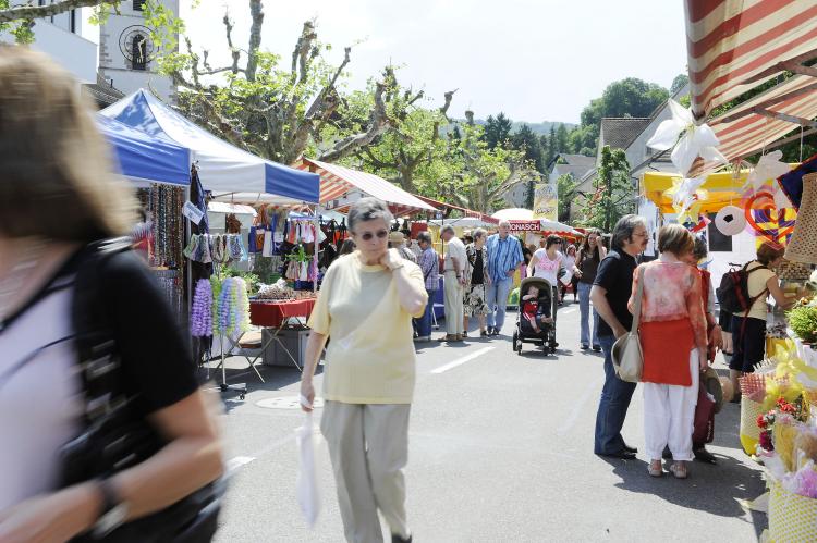 <LINK intern:dienstleistungen/?dienst_id=8641>Markt in Muttenz</LINK>
Anmeldungen über:
Schweizerischer Marktverband (SMV), Sektion Nordwestschweiz
Herr Dieter Binggeli
Ramsteinerweg 13, 4222 Zwingen
Telefon 079 444 88 28 --- Fax 061 761 40 92
kashmir@bluewin.ch
www.marktverband.ch
