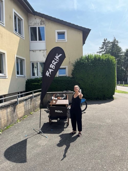 Glacestand im Schulhaus Gründen