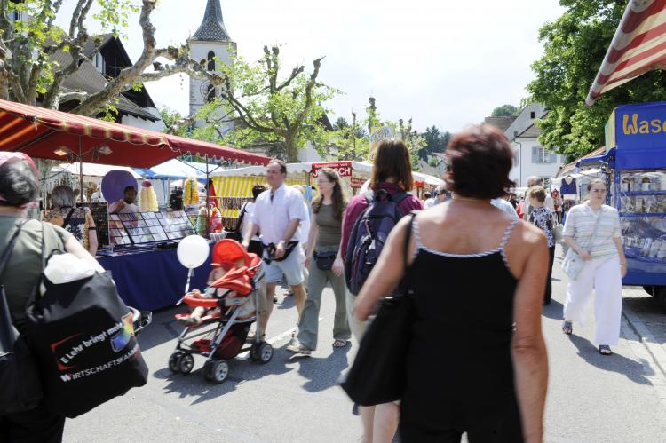<LINK intern:dienstleistungen/?dienst_id=8641>Markt in Muttenz</LINK>
Anmeldungen über:
Schweizerischer Marktverband (SMV), Sektion Nordwestschweiz
Herr Dieter Binggeli
Ramsteinerweg 13, 4222 Zwingen
Telefon 079 444 88 28 --- Fax 061 761 40 92
kashmir@bluewin.ch
www.marktverband.ch
