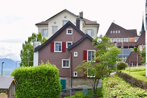 Grundstück Nr. 60, Dorf