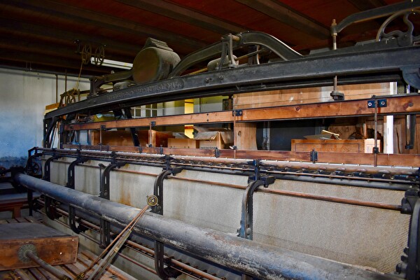 Stickmaschine Schulhaus Wilen