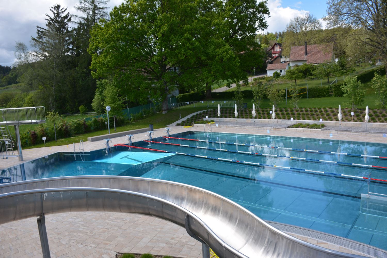 Schwimmbecken