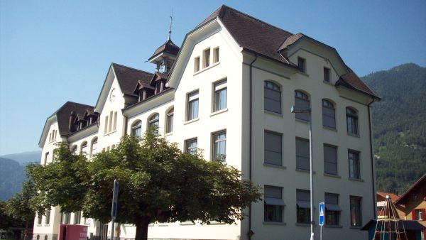 Schulhaus Moos