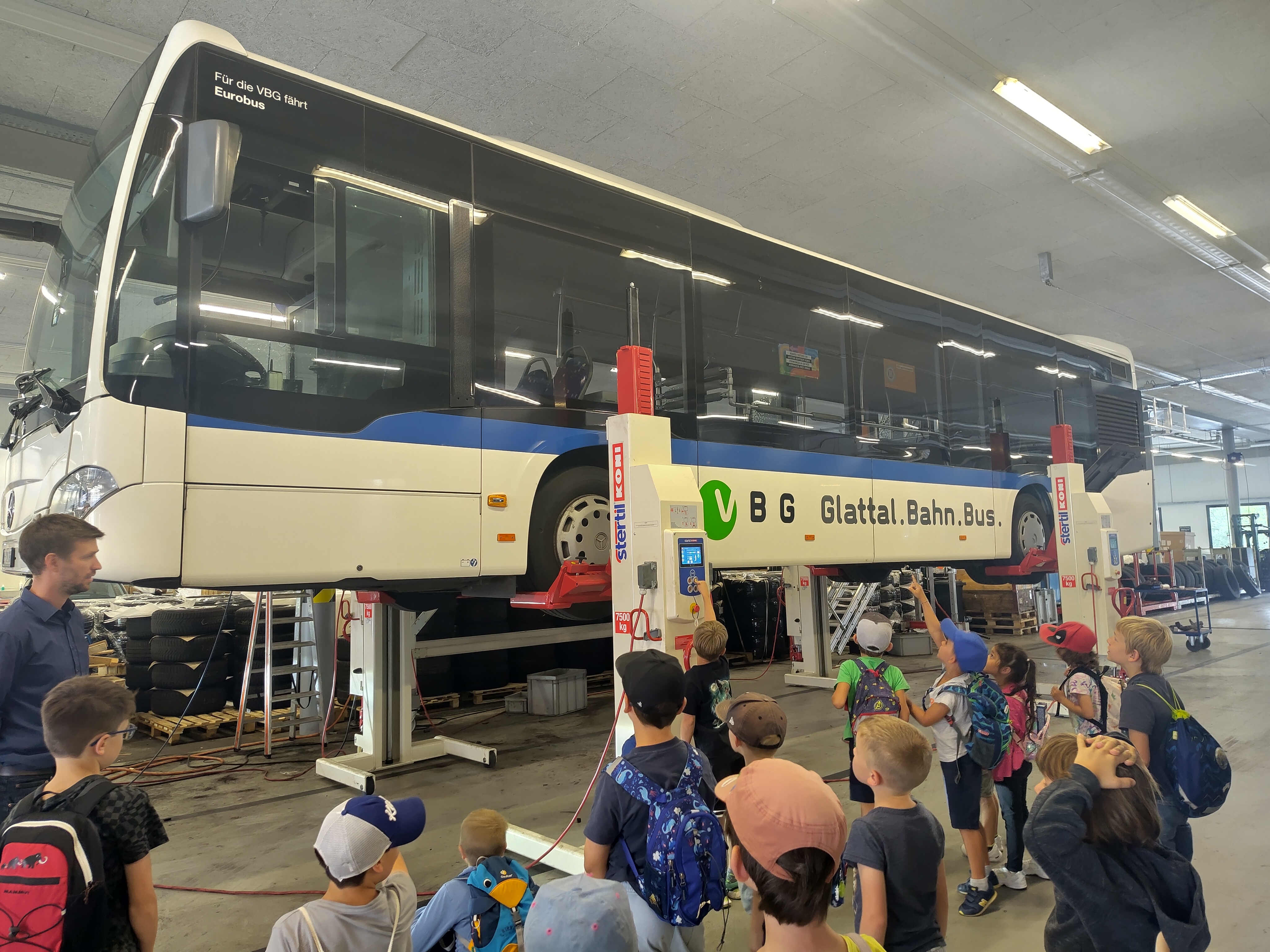 «Besuch des Eurobus Depot»