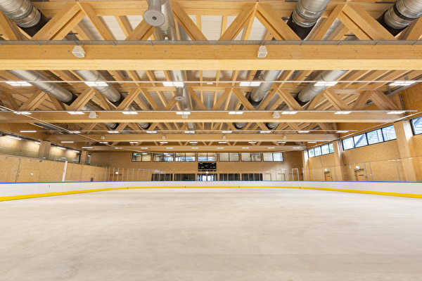Am 28. September startet die Eiszeit in der Schluefweg Halle (Bild: Stadt Kloten, MGE)