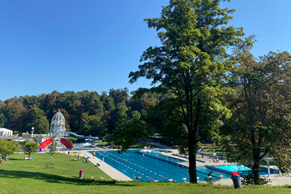 Das Freibad hat noch bis am 15. September 2024 offen. (Bild: Stadt Kloten, NA)