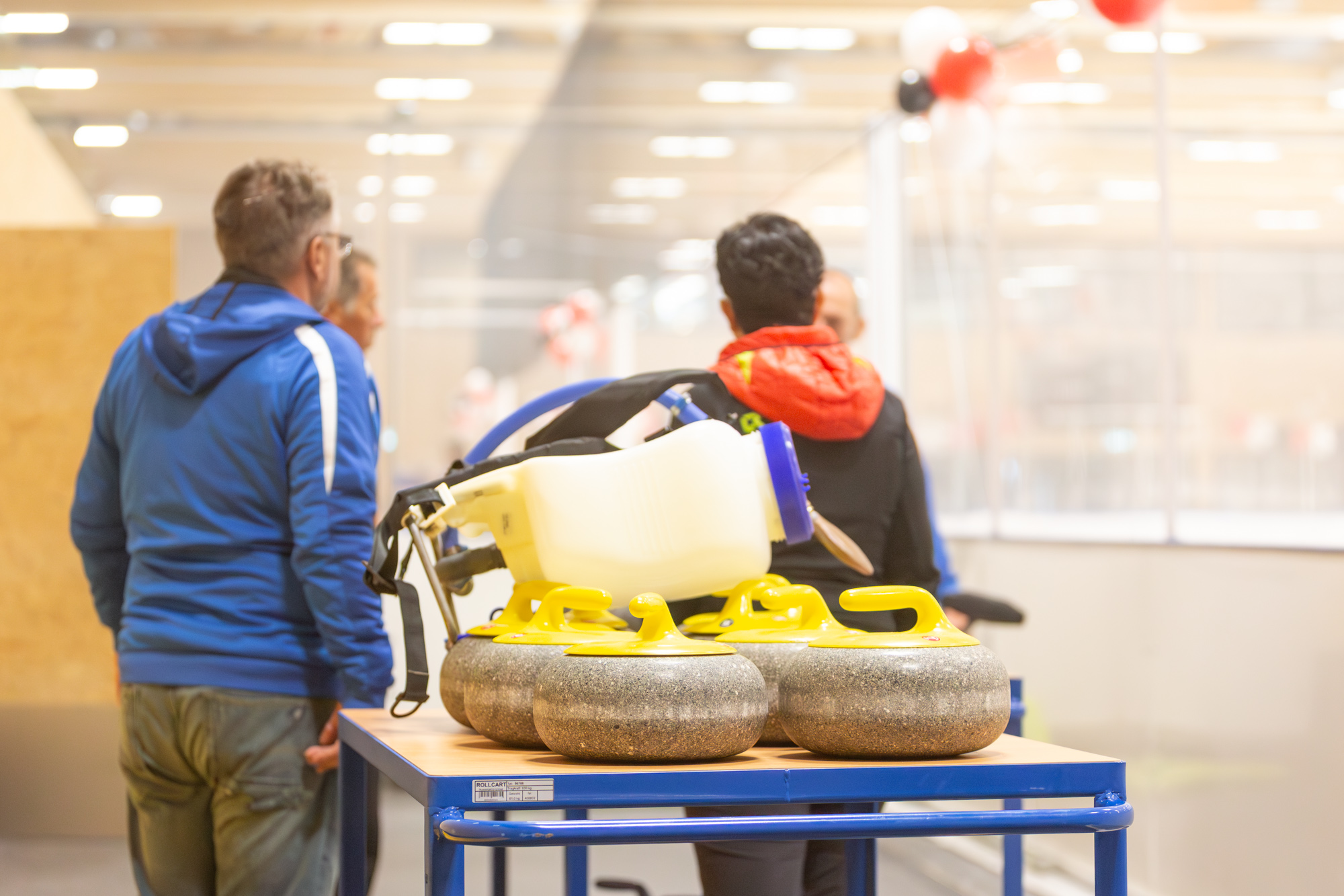 Curling-Spiel-Demonstration und selber spielen mit dem Curling Club Kloten Dorf, CCKD