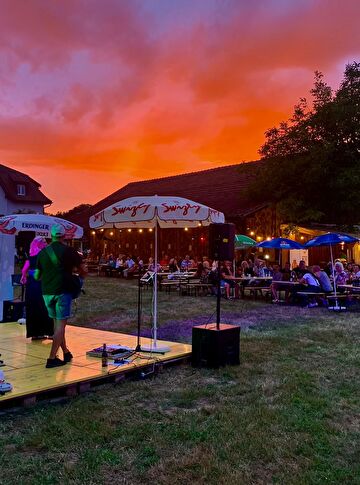 Festwirtschaft und Bühne am 1. August in Gerlisberg