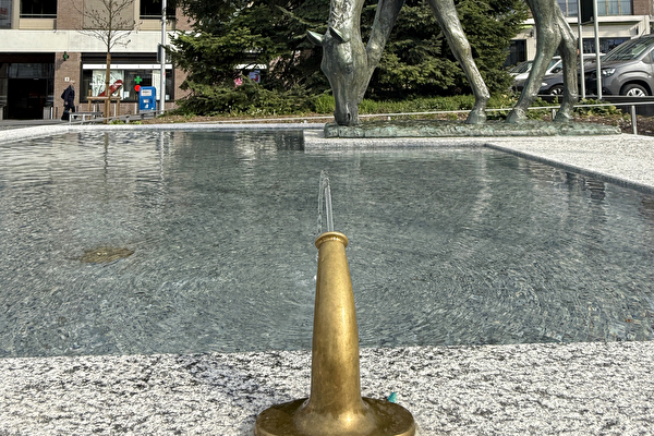 Der Rösslibrunnen sprudelt wieder. (Bild: Stadt Kloten, LN)